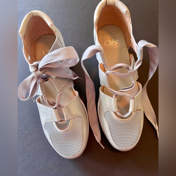 Silver Metallic Wedge Lace Up Fashion Colorblock Sneakers. - Picture 12 of 15